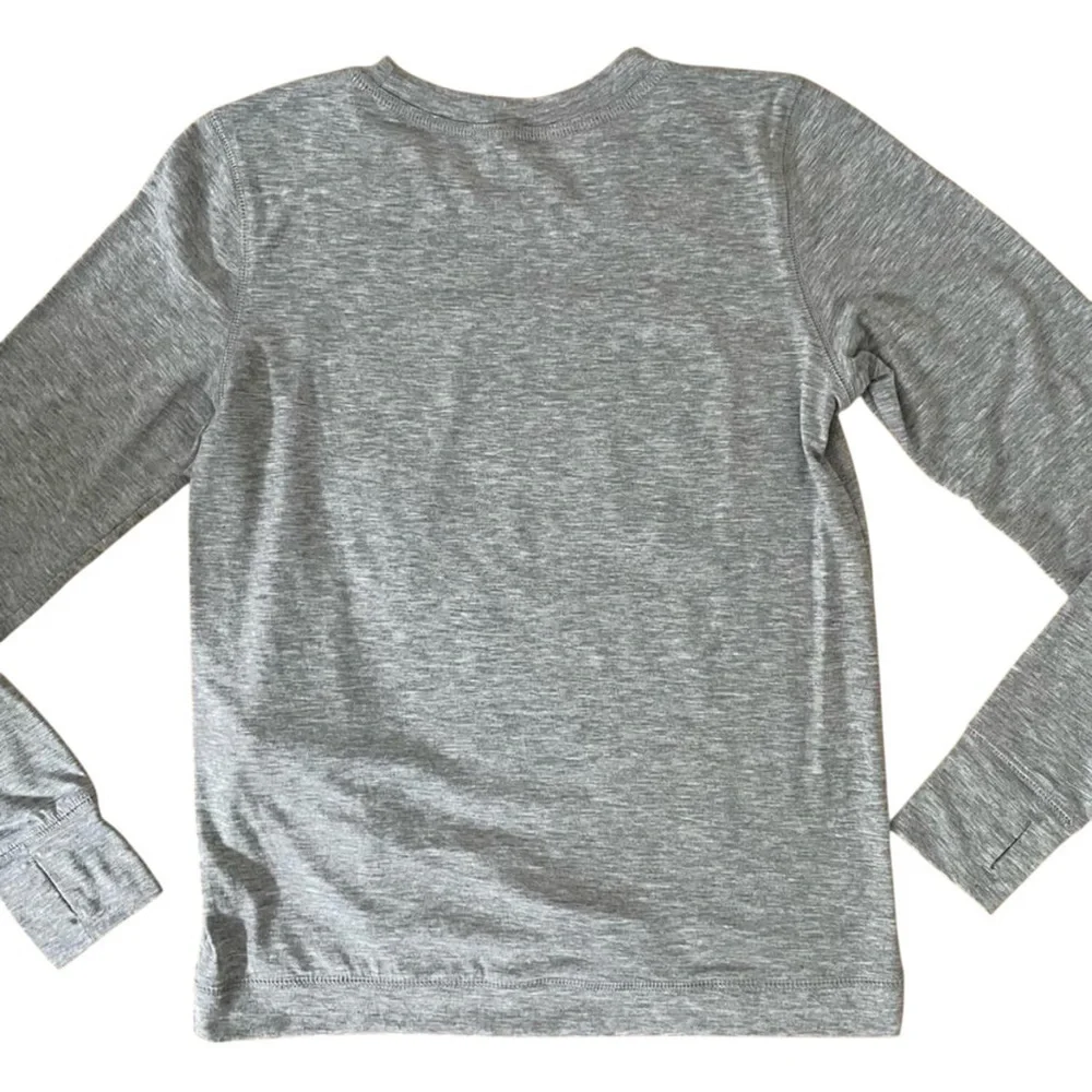 GAP gray athletic